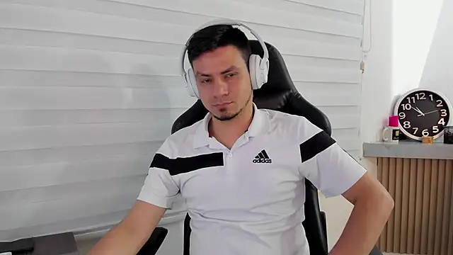 Rick Diesel  online show from October 31, 3:51 am