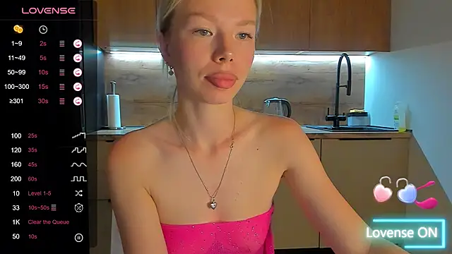 Snapshot of Olivia_Bells chatting on September 24, 9:07 pm Olivia Bells online show from September 24, 9:07 pm