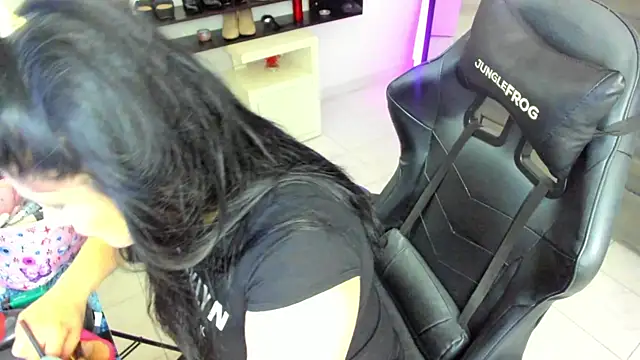 BellaFlaming online show from November 26, 11:22 am