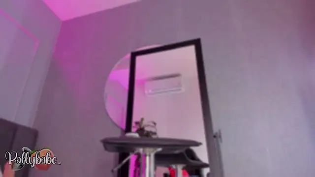 Snapshot of babepolly chatting on December 3, 10:24 am babepolly online show from December 3, 10:24 am