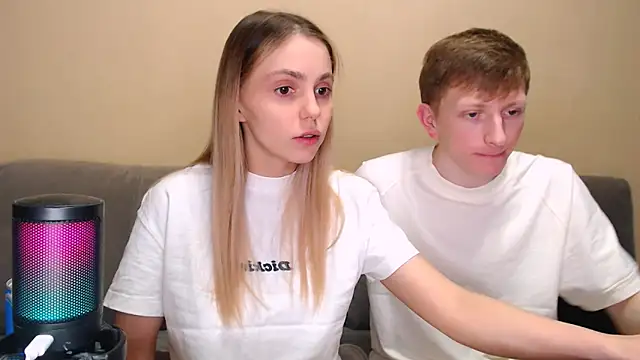 juliaanddima online show from February 16, 10:17 pm