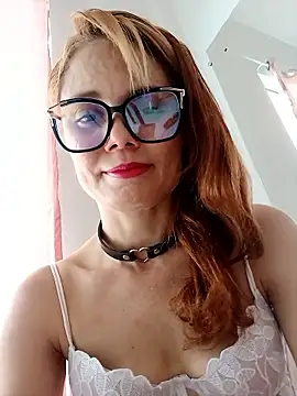 Snapshot of Meganlola chatting on October 25, 3:51 pm Meganlola online show from October 25, 3:51 pm