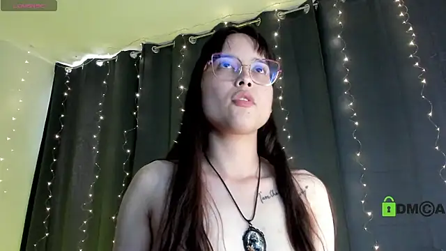 Snapshot of shantalc3rezo chatting on January 17, 8:33 pm shantalc3rezo online show from January 17, 8:33 pm