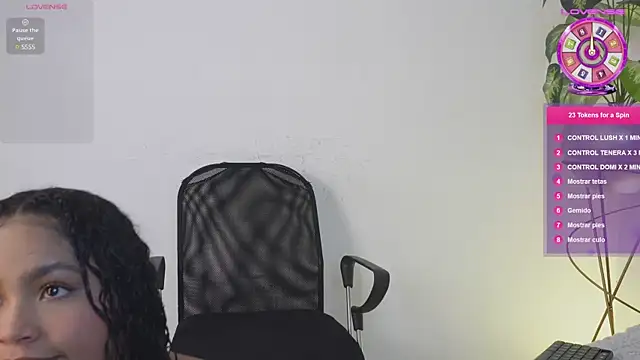 Snapshot of Anais_aradia chatting on January 29, 6:12 am Anais aradia online show from January 29, 6:12 am