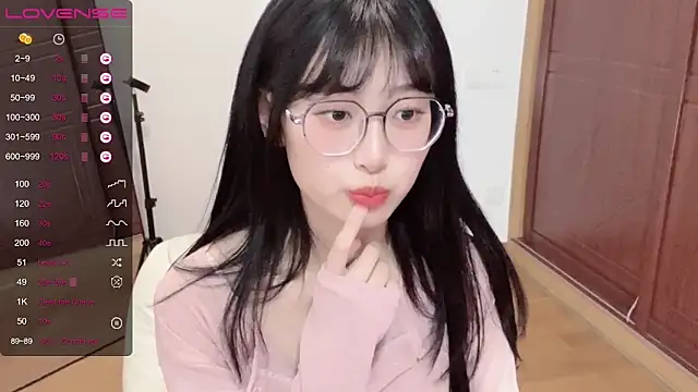 Snapshot of 4uoki chatting on January 26, 6:37 pm 4uoki online show from January 26, 6:37 pm