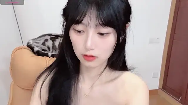 Snapshot of 4uoki chatting on October 19, 2:18 pm 4uoki online show from October 19, 2:18 pm