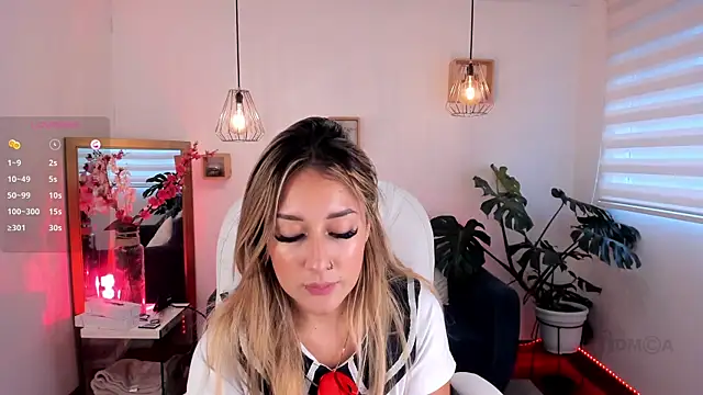 Snapshot of dina_ride chatting on March 11, 12:50 pm dina ride online show from March 11, 12:50 pm