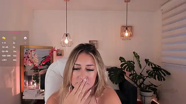 Snapshot of dina_ride chatting on March 14, 12:40 pm dina ride online show from March 14, 12:40 pm