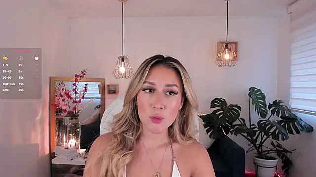 Snapshot of dina_ride chatting on March 18, 12:58 pm dina ride online show from March 18, 12:58 pm