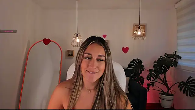 Snapshot of dina_ride chatting on March 4, 12:22 pm dina ride online show from March 4, 12:22 pm