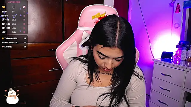 eva six online show from February 14, 8:31 am