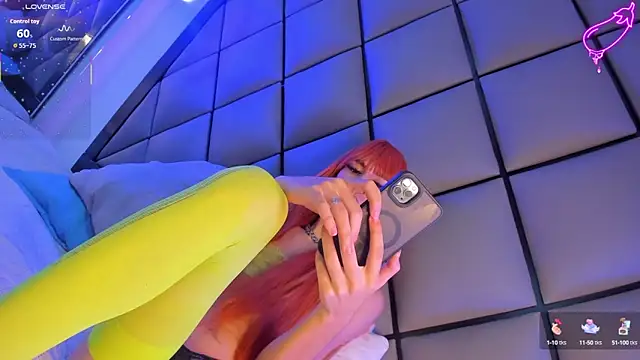 Snapshot of GeorginaCute_ chatting on September 22, 12:40 pm GeorginaCute online show from September 22, 12:40 pm