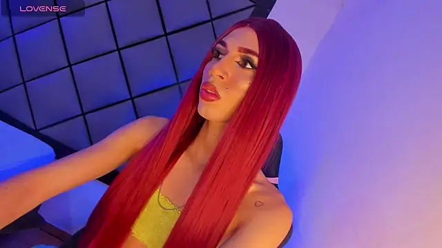 Snapshot of GeorginaCute_ chatting on October 18, 12:17 pm GeorginaCute online show from October 18, 12:17 pm