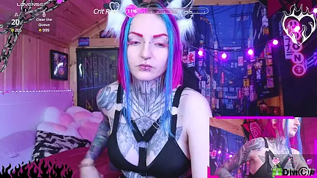 Snapshot of NekoCyber chatting on December 25, 4:22 am NekoCyber online show from December 25, 4:22 am