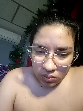 Snapshot of DanelyLopez chatting on January 9, 12:57 am DanelyLopez online show from January 9, 12:57 am