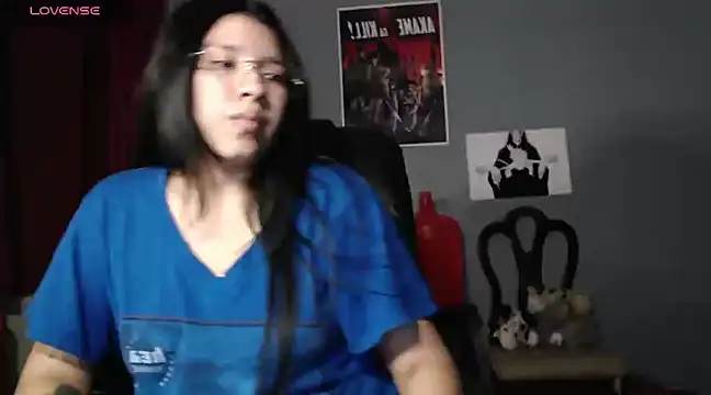 Snapshot of DanelyLopez chatting on February 4, 2:17 am DanelyLopez online show from February 4, 2:17 am
