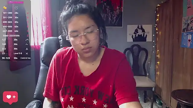 Snapshot of DanelyLopez chatting on February 15, 7:28 pm DanelyLopez online show from February 15, 7:28 pm