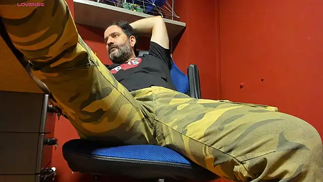 Maxi TheBigDaddy online show from March 15, 12:25 am