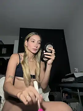 DanikRosse online show from January 22, 3:52 am