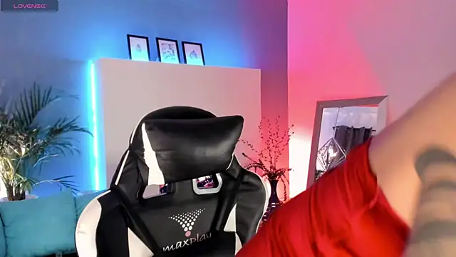 Megan inked online show from September 12, 2:55 am