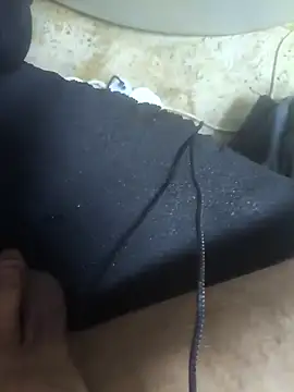 Snapshot of mustican422 chatting on October 11, 2:26 pm mustican422 online show from October 11, 2:26 pm