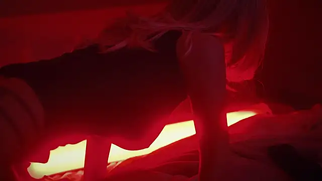 Snapshot of _Tundra_ chatting on October 21, 12:17 pm Tundra online show from October 21, 12:17 pm