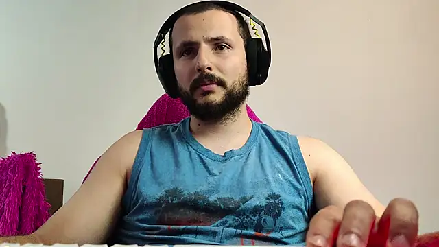 Snapshot of iurytx chatting on October 12, 10:09 pm iurytx online show from October 12, 10:09 pm