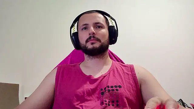 Snapshot of iurytx chatting on November 30, 12:14 am iurytx online show from November 30, 12:14 am