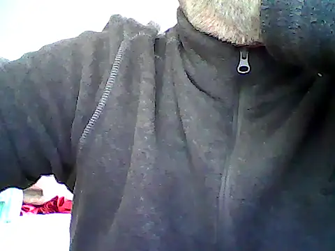 Snapshot of xcimeru chatting on February 13, 8:27 am xcimeru online show from February 13, 8:27 am