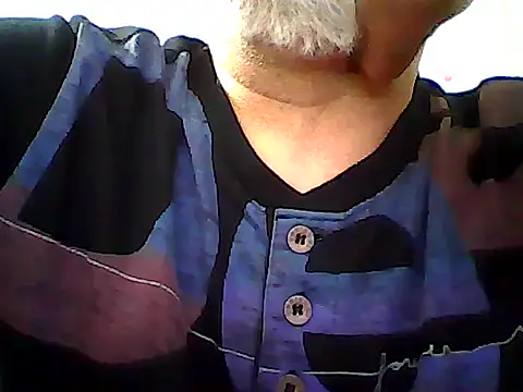 Snapshot of xcimeru chatting on February 21, 6:26 pm xcimeru online show from February 21, 6:26 pm