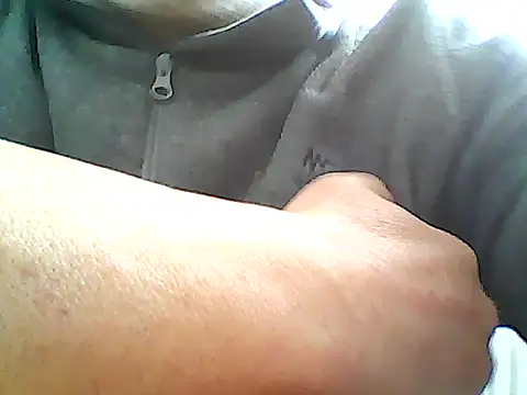 Snapshot of xcimeru chatting on February 22, 8:40 am xcimeru online show from February 22, 8:40 am