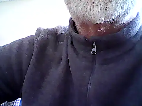 Snapshot of xcimeru chatting on March 19, 7:29 am xcimeru online show from March 19, 7:29 am