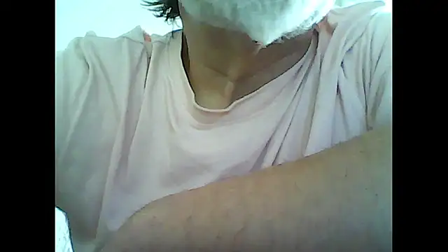 Snapshot of xcimeru chatting on September 19, 1:45 pm xcimeru online show from September 19, 1:45 pm