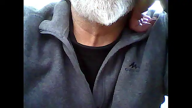 Snapshot of xcimeru chatting on September 24, 7:23 am xcimeru online show from September 24, 7:23 am