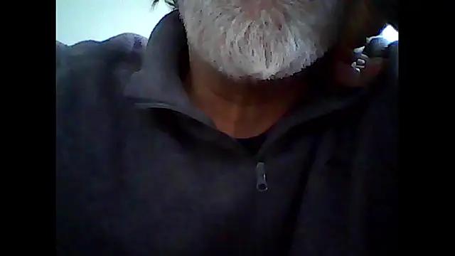 Snapshot of xcimeru chatting on September 25, 6:28 am xcimeru online show from September 25, 6:28 am