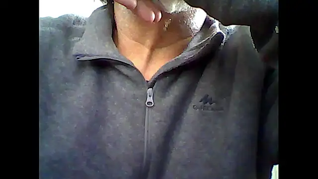 Snapshot of xcimeru chatting on October 1, 7:14 am xcimeru online show from October 1, 7:14 am