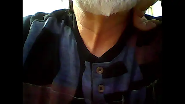 Snapshot of xcimeru chatting on October 10, 6:40 pm xcimeru online show from October 10, 6:40 pm