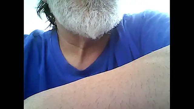 Snapshot of xcimeru chatting on October 22, 1:44 pm xcimeru online show from October 22, 1:44 pm