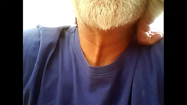 Snapshot of xcimeru chatting on October 28, 2:53 pm xcimeru online show from October 28, 2:53 pm