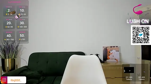 HOTBLACKANDWHITE2 online show from February 18, 10:58 pm