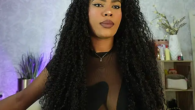 HOTBLACKANDWHITE2 online show from May 13, 3:04 am
