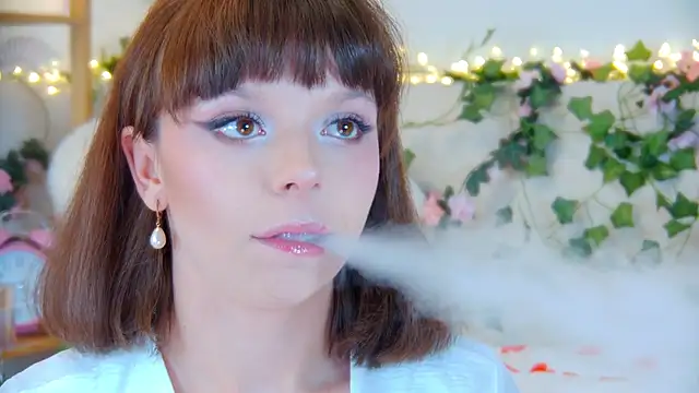 ElisabethDavis online show from April 13, 6:02 pm