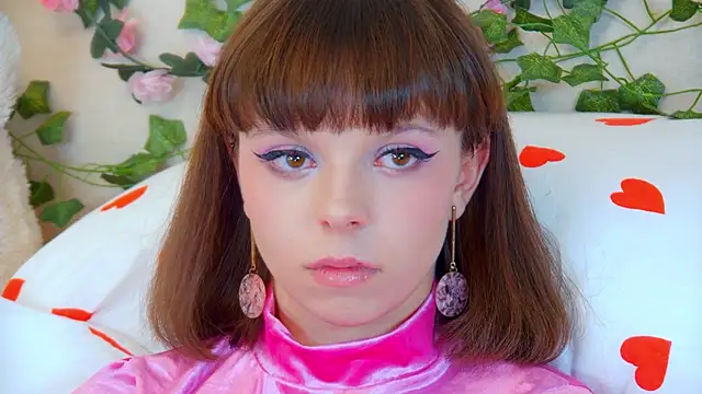 ElisabethDavis online show from April 18, 7:58 pm