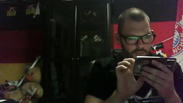 Die-geile-Sau online show from October 2, 7:32 pm