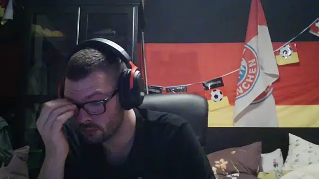 Die-geile-Sau online show from February 2, 10:19 pm