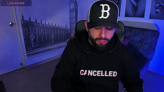 Snapshot of jhon_bear03 chatting on November 10, 11:09 am jhon bear03 online show from November 10, 11:09 am