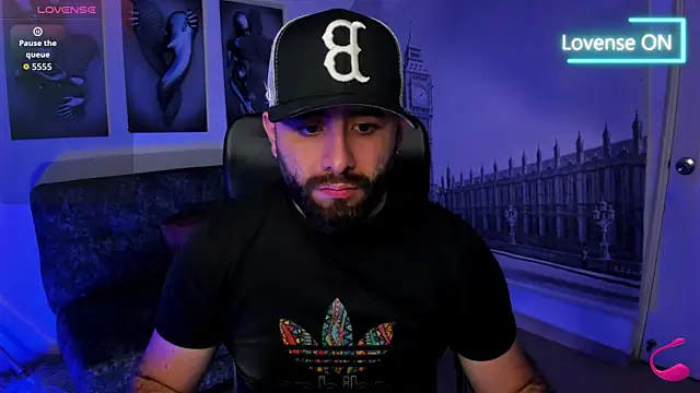 Snapshot of jhon_bear03 chatting on December 3, 11:19 am jhon bear03 online show from December 3, 11:19 am