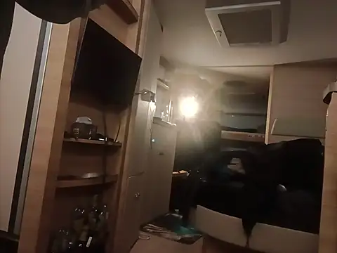 Snapshot of Ebinator666 chatting on December 17, 9:10 pm Ebinator666 online show from December 17, 9:10 pm