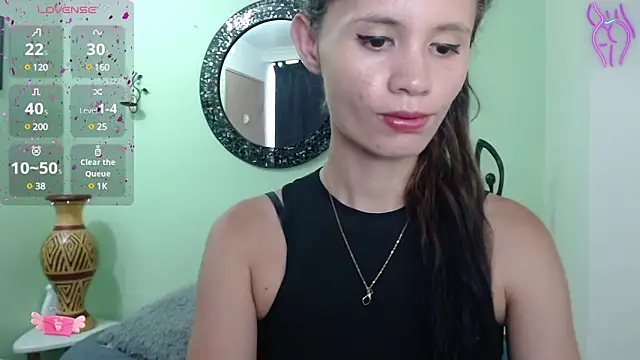 Snapshot of Sofia_Franco_ chatting on December 17, 7:15 pm Sofia Franco online show from December 17, 7:15 pm