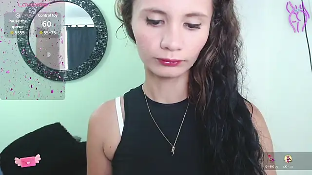 Snapshot of Sofia_Franco_ chatting on February 4, 7:11 pm Sofia Franco online show from February 4, 7:11 pm